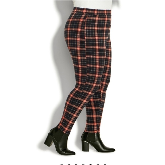 Evans 22W & 24W Red Check Vibin' Print Legging 4A11.8 - Picture 2 of 8